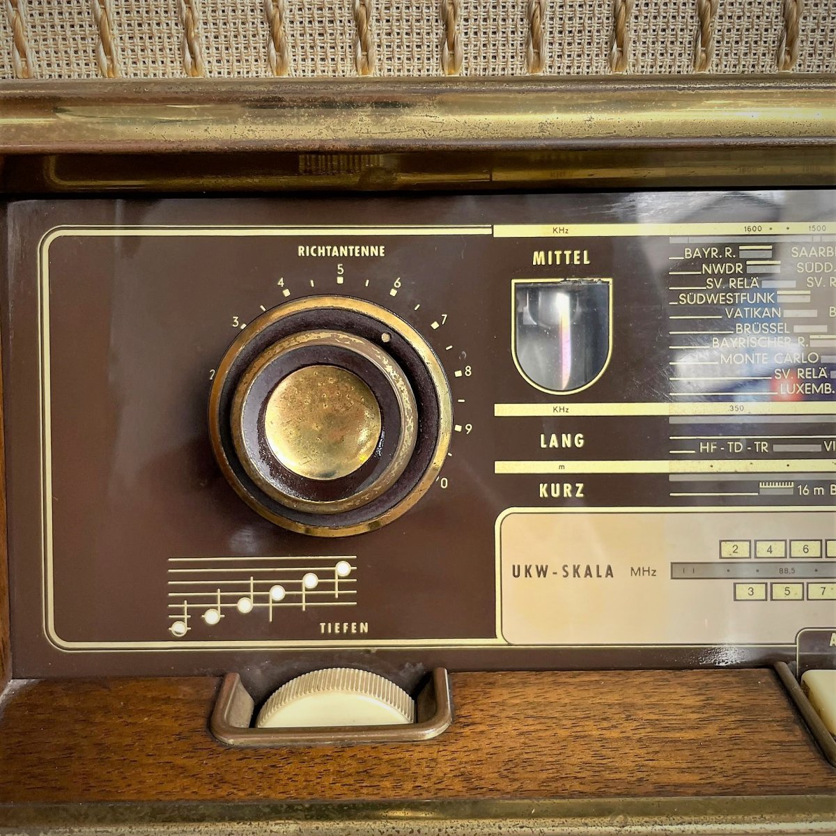 Radio Antigo de Madeira Valvulas PhonoSuper K53 - Image 9