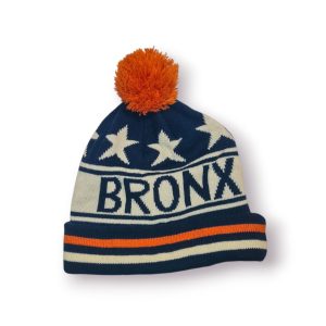 🧢 Gorro Malha “BRONX” – Azul Marinho com Pompom Laranja